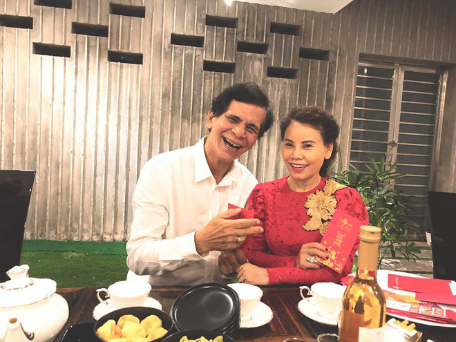 Đàm Vĩnh Hưng xông biệt thự của Hồ Ngọc Hà lúc 1h30 sáng